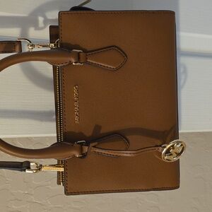 Michael Kors Sheila Tot NWOT!